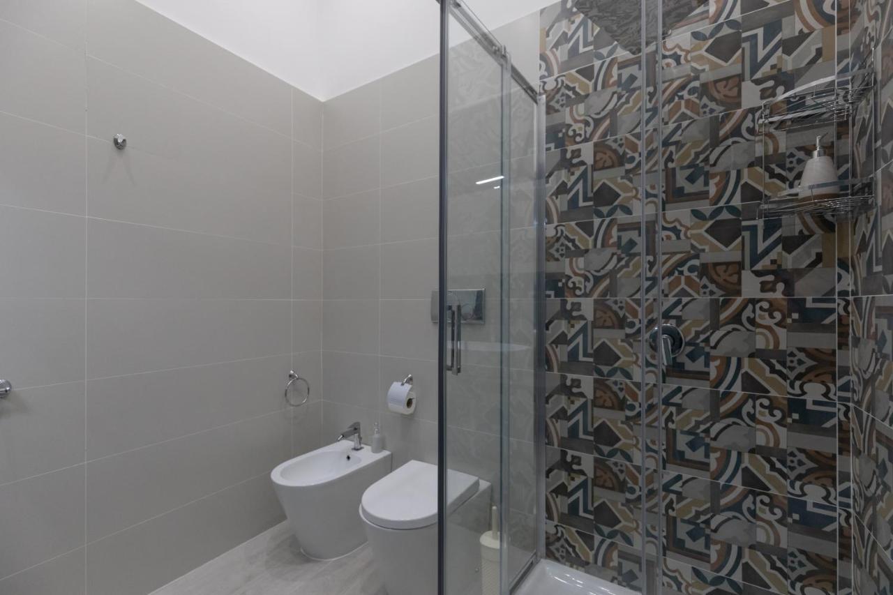 My Brilliant Home With Jacuzzi 2 Steps From St Toledo ナポリ エクステリア 写真